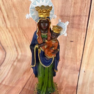 Erzulie Dantor - Santa Barbara Africana - Statue