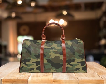 Stylish Green Camo Vegan Leather Tote Bag,Outdoor Enthusiast Gift,Gift for Fishers,Gift for Hunters,Gift for Military,Camouflage Travel Tote