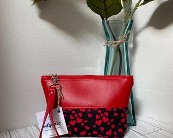 Cartera de algodón con cremallera y estampado de tulipanes rojos y corazones