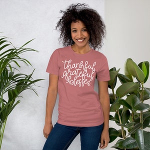 Thankful Grateful Blessed T-Shirt, Fall T-Shirt, Thankful shirt, Thanksgiving Shirt, Mom shirt, Grandma Shirt, Trendy Fall Shirt