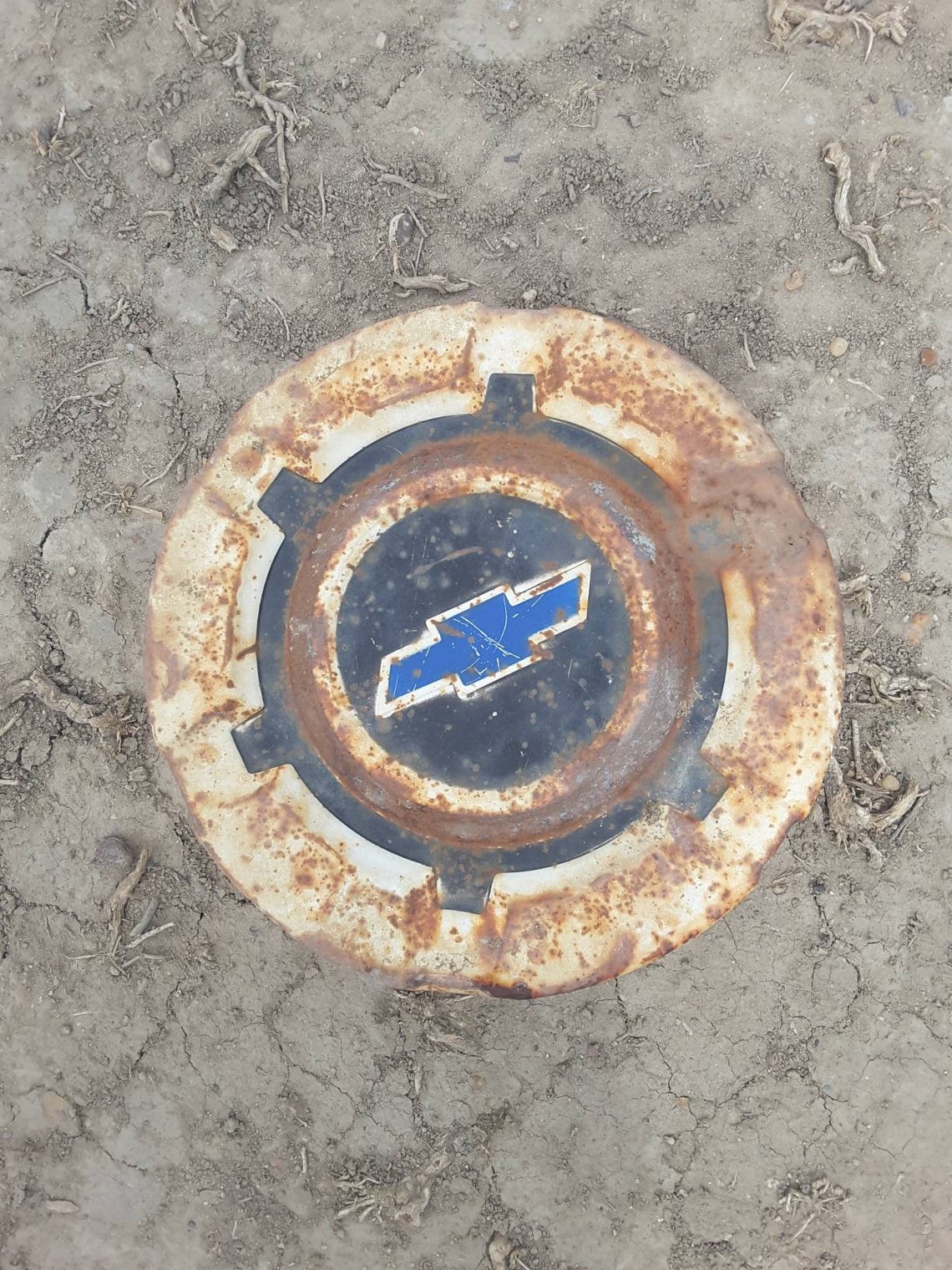 Vintage Chevy hubcap Etsy