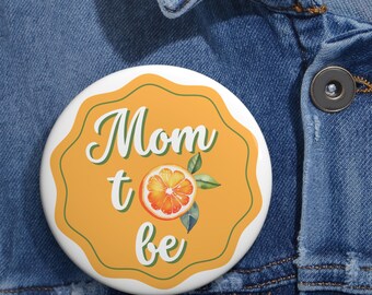 Een schatje onderweg babyshowerspeld, aanstaande moederknop, oranje babyshowerthema, babyshowerbadge citrus, aangepast babyshoweraccessoire