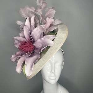 Blush Majesty Feather Hatinator Saucer Hat