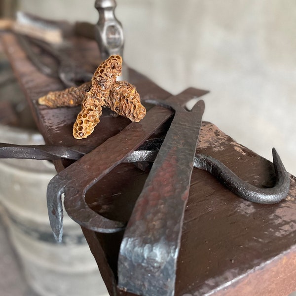 Bienenstock-Werkzeuge - handgeschmiedet