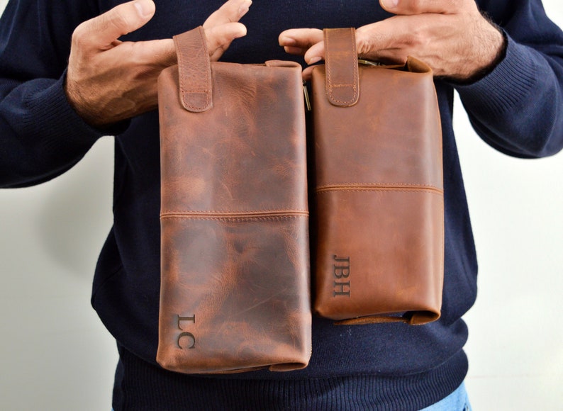 Personalized Leather Men Toiletry Dopp Bag, Gift for Mothers Day, Mom, Father, Dad, Husband, Her, Anniversary, Groomsmen, Custom Travel Kit DISTRESSD BRWN STNDR