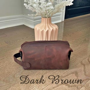 Personalized Leather Toiletry Bag, Full Grain Dopp Kit, Custom Engraved Travel Bag, Gift For Groomsmen, Anniversary, Graduation DARK BROWN STNDR