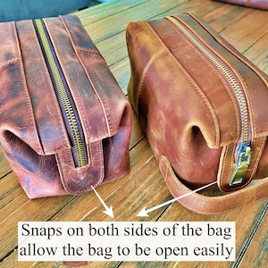Personalized Leather Toiletry Bag, Full Grain Dopp Kit, Custom Engraved Travel Bag, Gift For Groomsmen, Anniversary, Graduation bild 4
