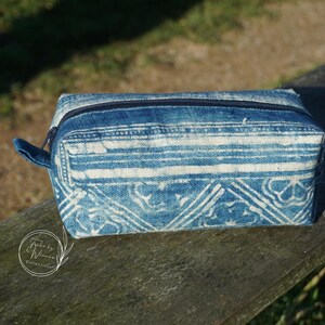 Boîte à stylos en chanvre Indigo, tissu vintage, trousse de toilette, boîte de rangement, motif traditionnel de la tribu Hmong