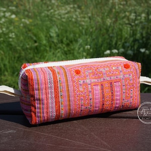 刺繍ポーチローズ、ユニークな化粧箱、収納ボックス、ヴィンテージテキスタイル、モン族の伝統的な模様