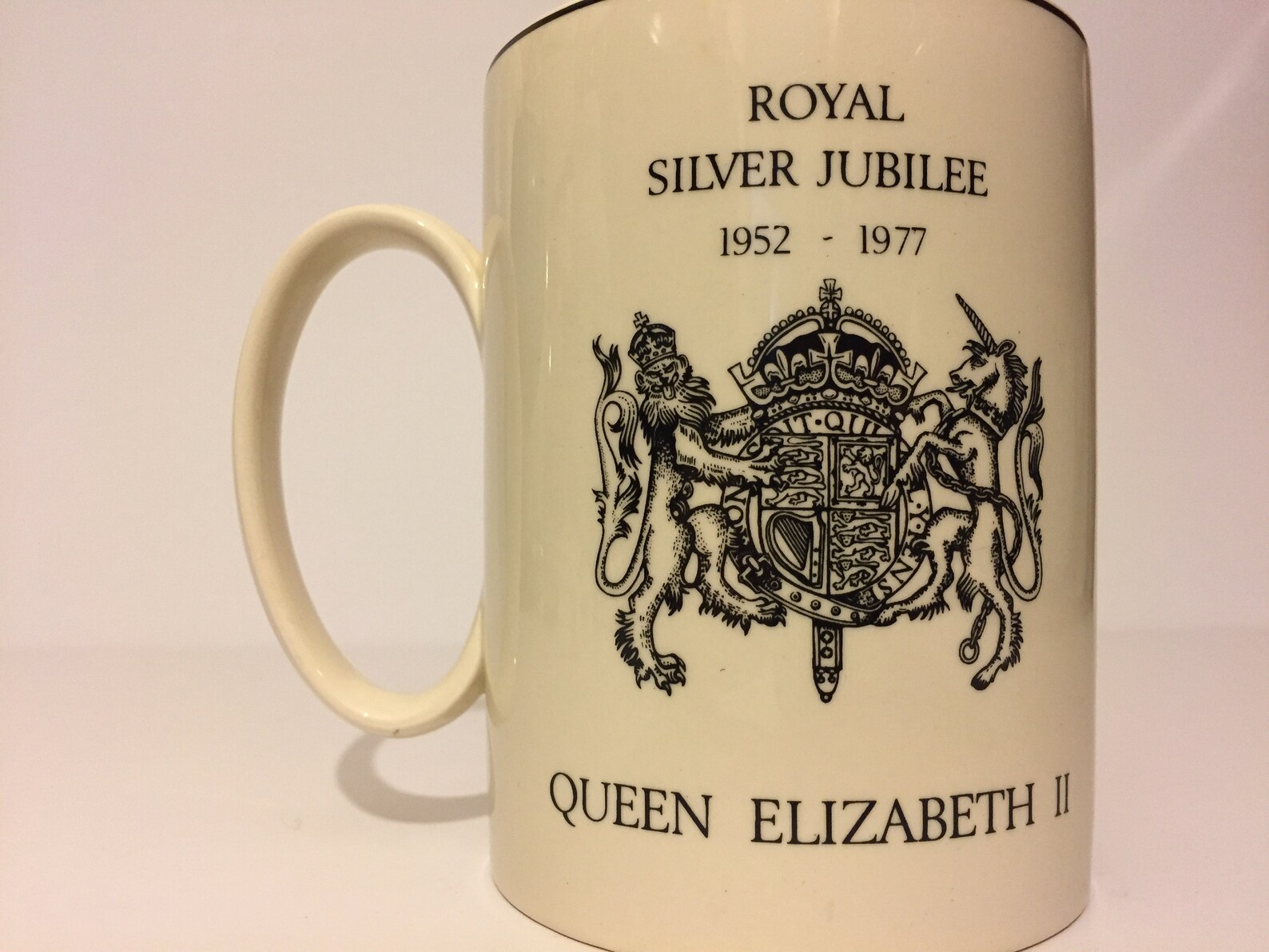Wedgewood Royal Silver Jubilee Mug Queen Elizabeth II Etsy
