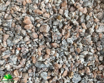 RHS Horticultural Potting Grit. Lime Free washed granite angular grit