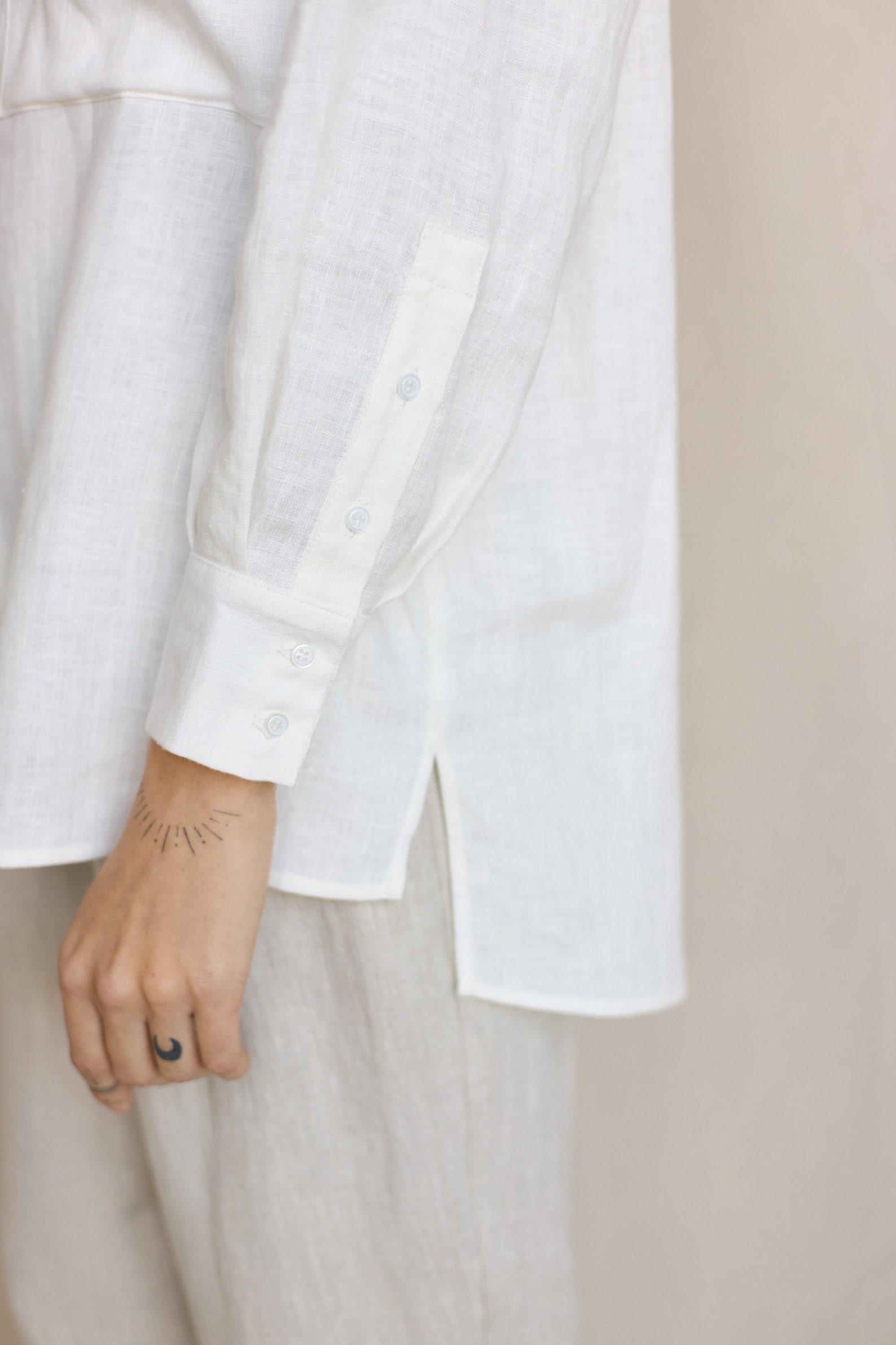 Relaxed Fit Linen Button-Up Tee