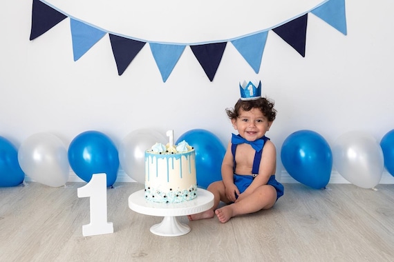 Royal Blue Silver Piece Cake Smash Outfit, Baby Boy, First Birthday,  Bow Tie, Party Crown, Suspenders, Nappy Cover, Smash Cake Party Hat