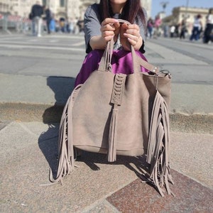 Große Einkaufstasche, graue Ledertasche, übergroße Shopper-Tasche, Slouchy-Tasche, Hobo-Taschen, große Ledertasche, große Tasche mit Fransen.