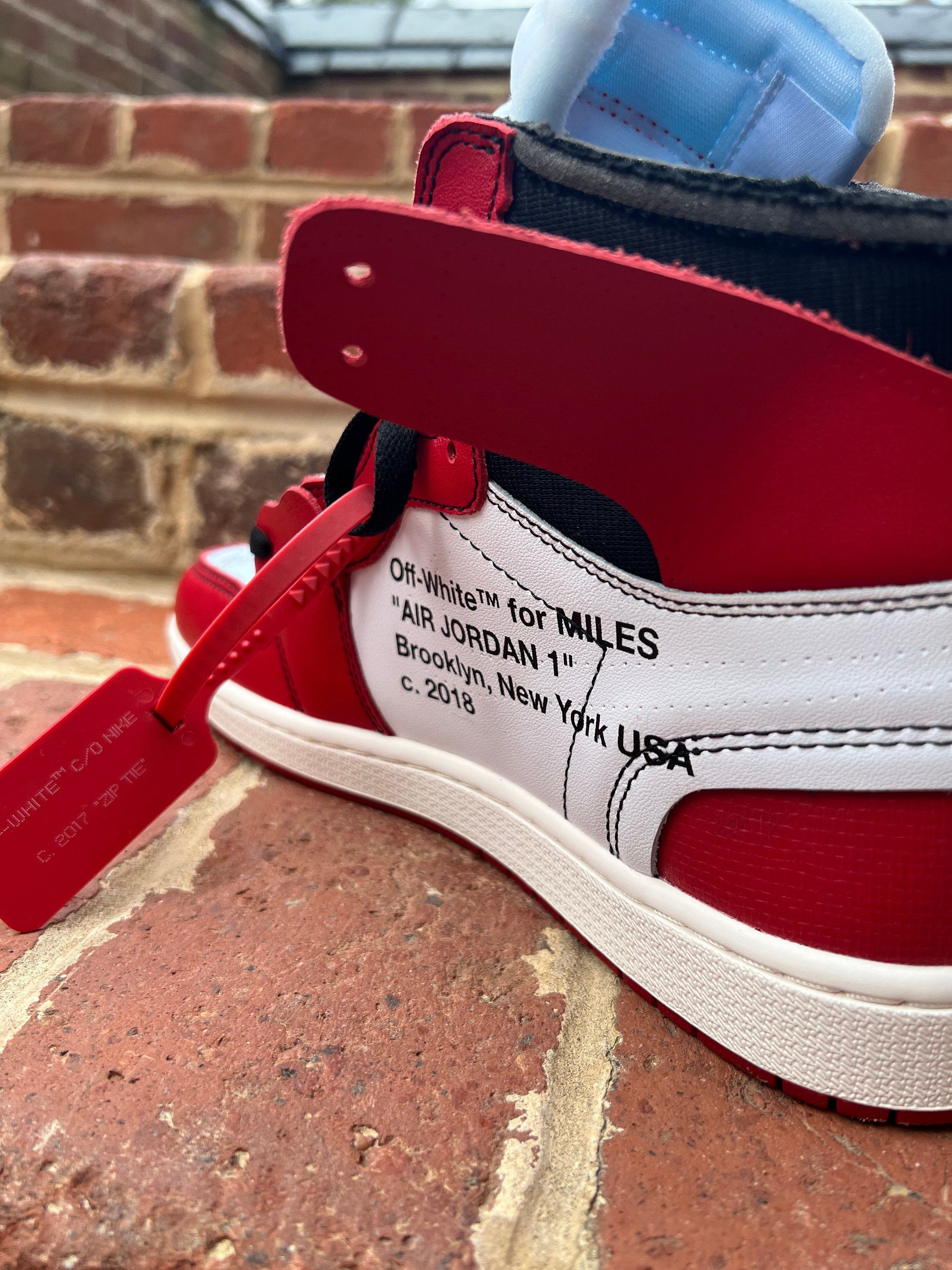 nike air jordan 1 retro miles morales