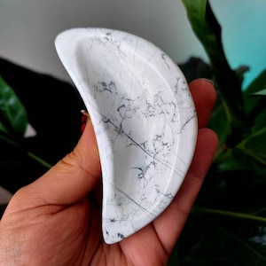 Howlite crescent moon stone crystal bowl / calming soothing crystal