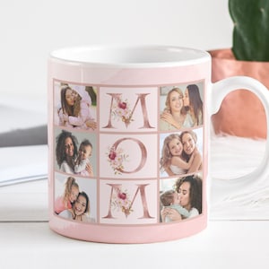 Puede incluir: Una taza de cerámica rosa con un collage de fotos de madres e hijos. La taza tiene la palabra "MOM" escrita en letras grandes con diseños florales.