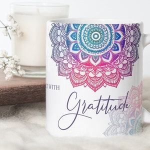 Sublimationstassen-Design, Mandala PNG-Vorlagendesign: Großartige Tage beginnen mit Dankbarkeit. Wrap Transfer Mug Design PNG und zentrales PDF