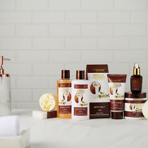 Bath and Body Gift Set For Women & Men, 10pcs Vanilla Coconut Home Spa Set with Jojoba Oil, Handmade Oatmeal Soap, Shower Gel, Bubble Bath bild 8