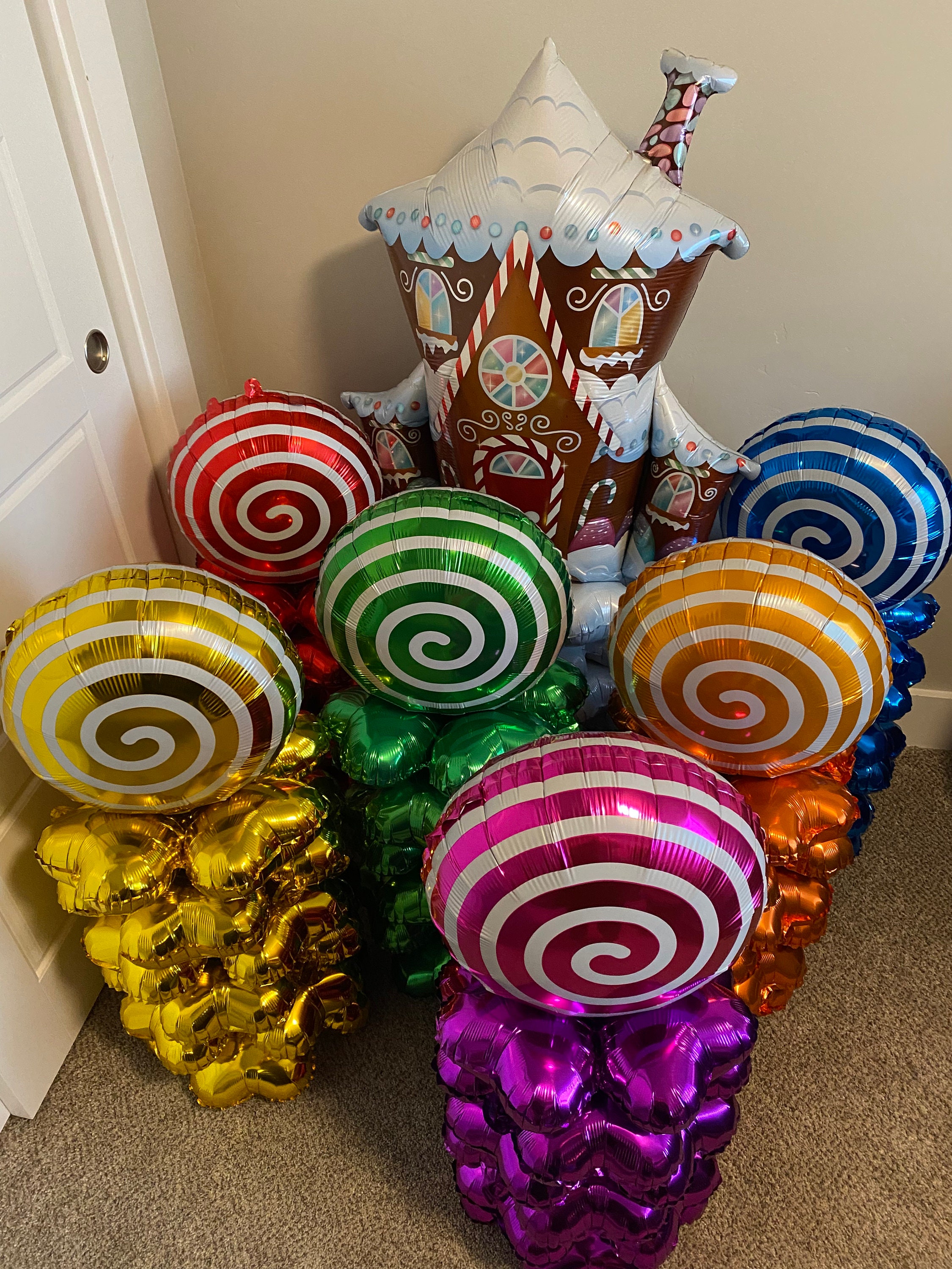 Candyland balloon bunches kit by MindisBalloons