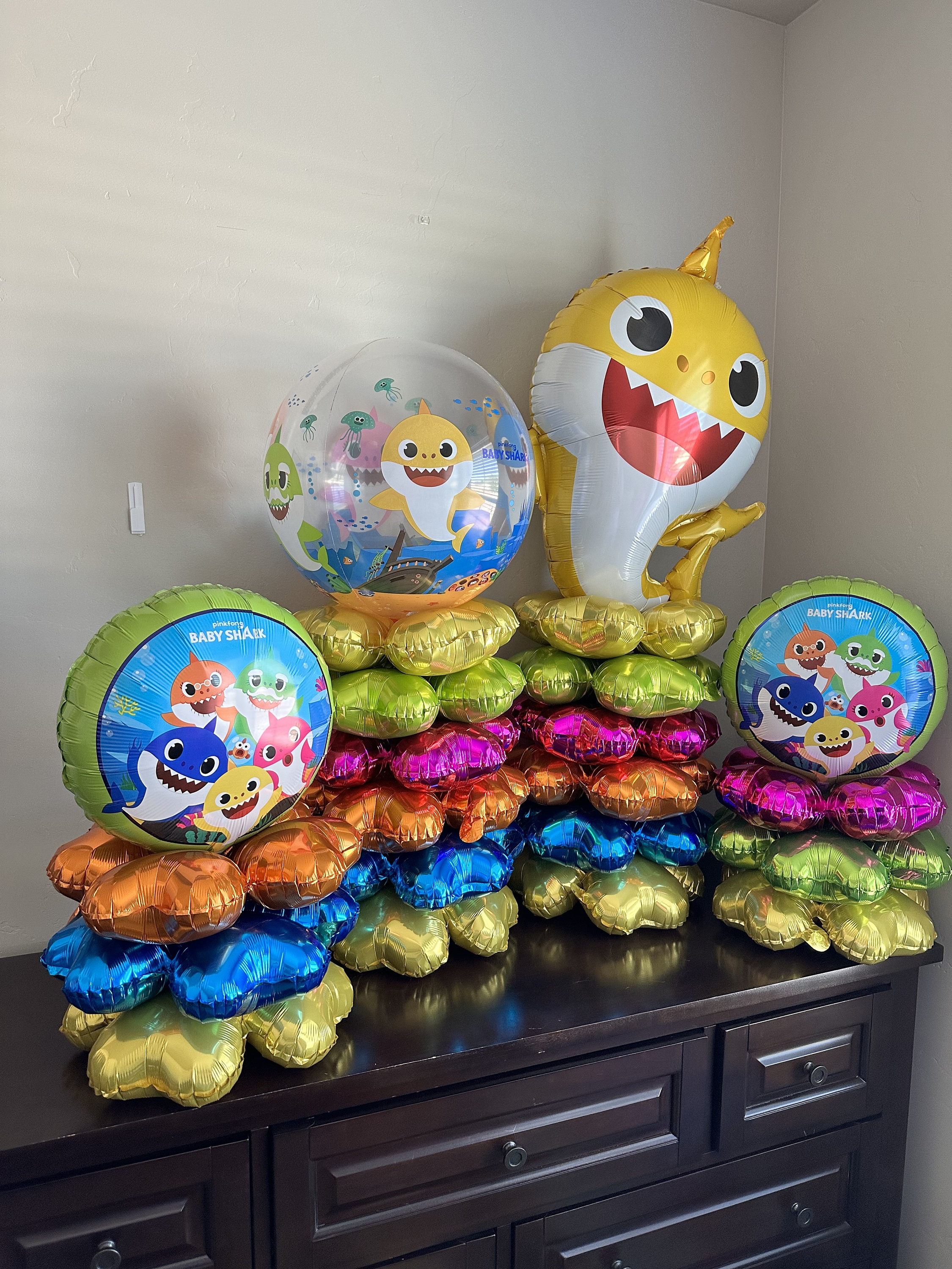 Ultimate Baby Shark Birthday Balloon Bunches Decor Kit 