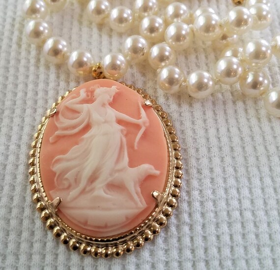 Victorian Style VINTAGE CAMEO and  Hand Knotted G… - image 5