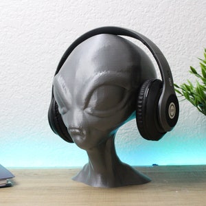Alien Headphone Stand | Gaming Room Decor | Headphone Holder | Perfect Gamer Gift