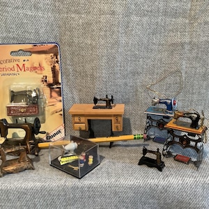 Miniature sewing machine collection