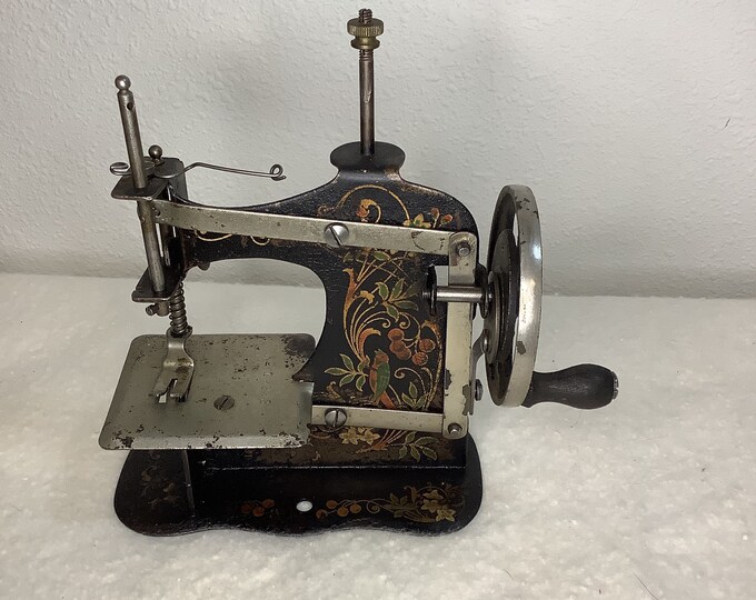 Vintage Muller Toy Sewing Machine Etsy
