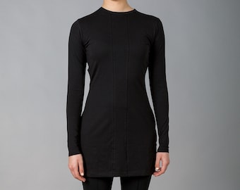 T-shirt noir minimaliste / Haut avec fentes sur les côtés / Haut noir détaillé / Tunique moulante / Haut à manches longues