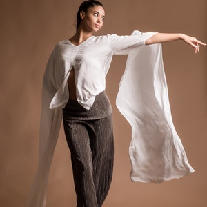 Shirt with long sleeves / Avant garde shirt in white / White Elven shirt / Loose tunic blouse / Fairy blouse / White avant garde top