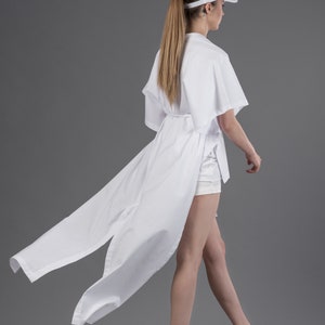 Unisex avant-garde cap in white / Minimalist baseball hat with cut out back / Futuristic trucker hat in white image 4
