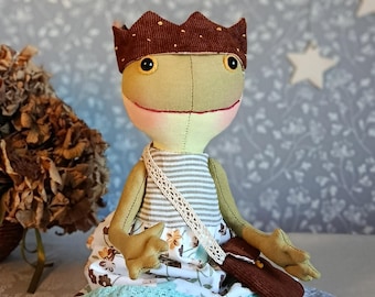 Fabric Frog Doll Cottagecore, Soft Green Froggy Toy for Kids, Stuffed Animal Princess, Handmade Nursery Gift