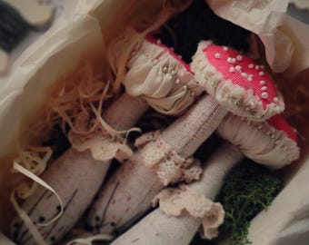 Christmas Ornament - DIY Mushroom, Sewing Pattern. Woodland Decor (PDF& Video)
