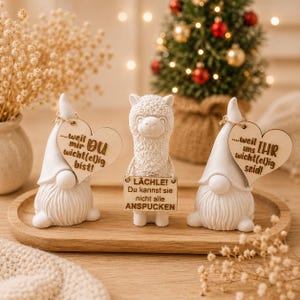 Wichtel Geschenk & Alpaka Geschenk – Mitbringsel Weihnachten – Du bist mir wichtelig – Lächle du kannst sie nicht alle anspucken – Lama Deko