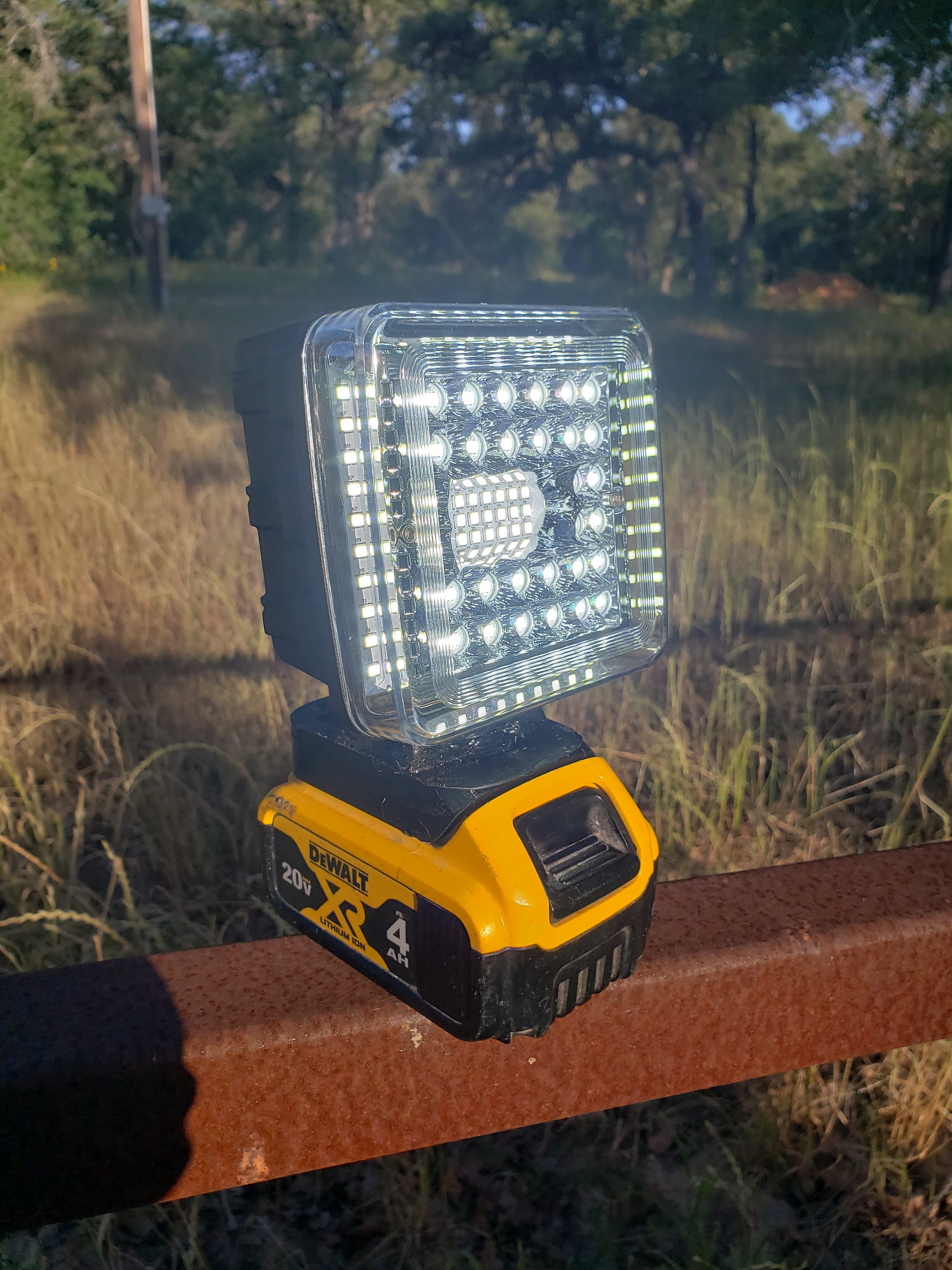 Dewalt 20v Compact Battery LED Cube Spot Lights All Direction Shooter 100w Etsy