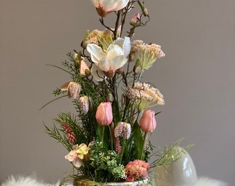 Frühlingsgesteck „zarte Magnolie “ Seidenblumen Frühling Sommer Tischdekoration