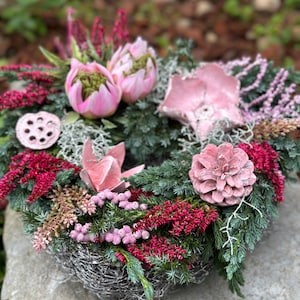 Rosa Grabgesteck In Herzform - Künstlicher Grabschmuck Für Urnengrab & Allerheiligen