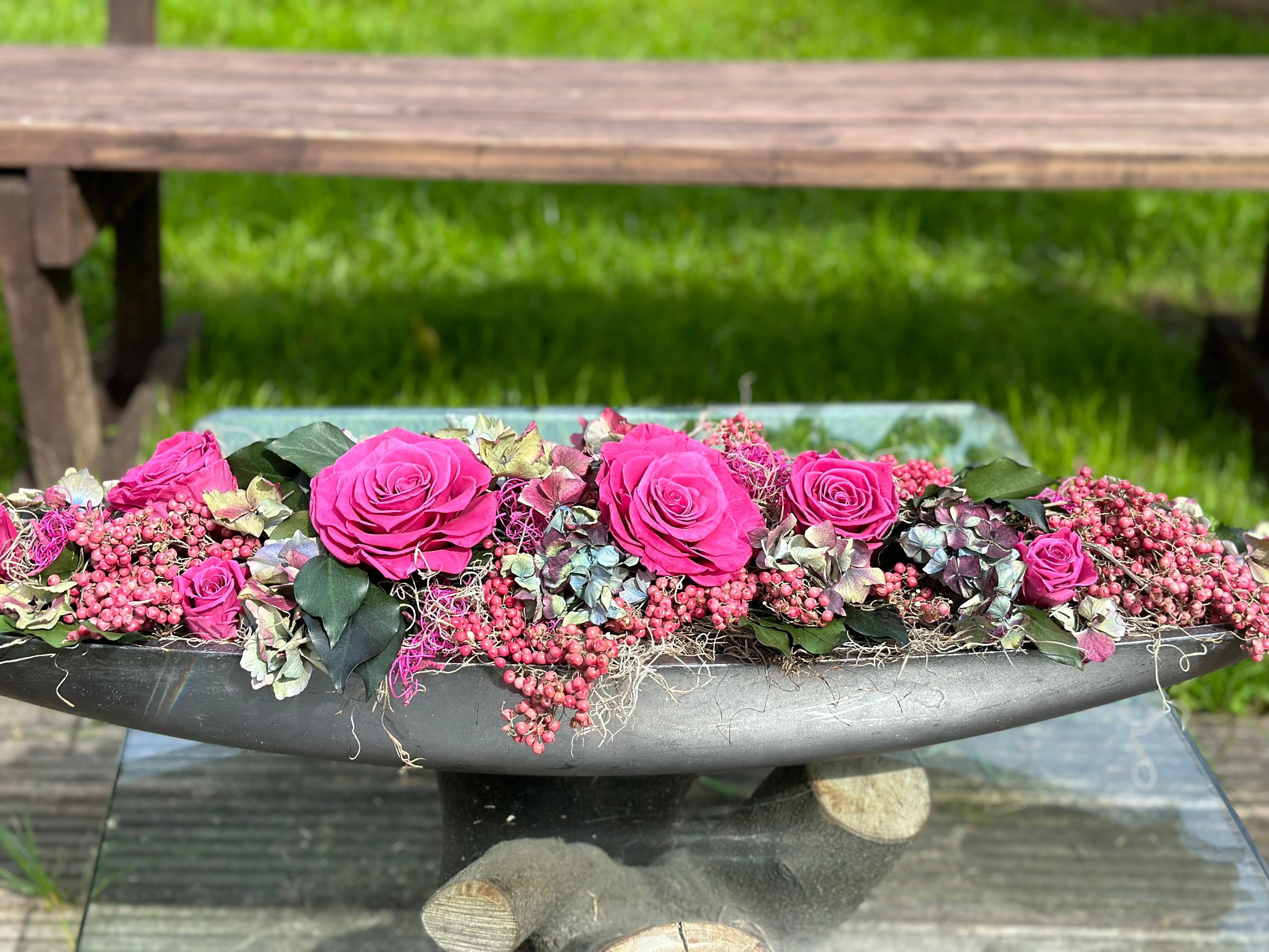 Large table decoration infinity rose arrangement preserved in the ship dried flowers durable