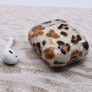 Leopard pattern silicone case for Airpods 1&2, Airpods Case, airpod pro, airpods 1 2, iPhone case, case, pouch, chamomile case