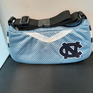 North Carolina Tar Heels - Jersey Purse - NCAA Officially Licensed - Brand New Bild 2