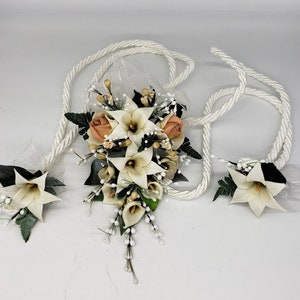 Conjunto de accesorios de boda vintage de los años 80: ramo hecho a mano, lazo, tocado y boutonniere.