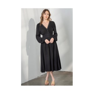 Midi Prairie Dress with Lace Trim Details