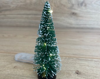 Wichtel Wichteltür Zubehör Mini Tannenbaum mit Beleuchtung