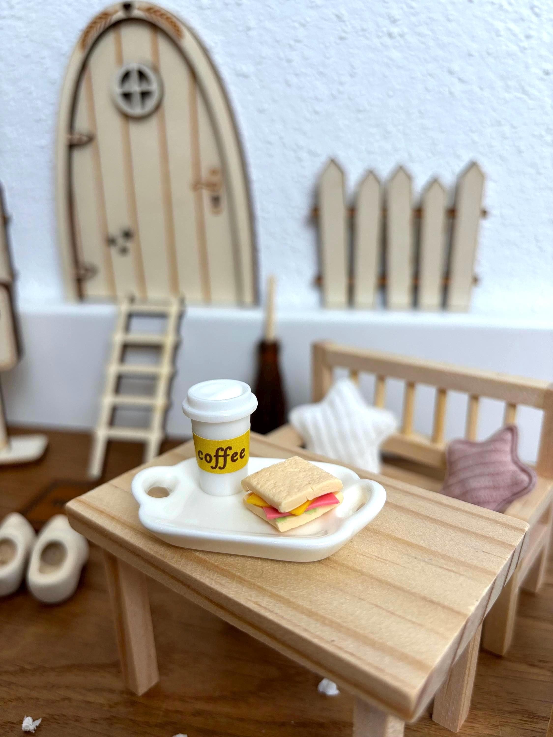 24 Stück Miniatur Wichtel Zubehör Set – Puppenhaus-Möbel Mit Tisch, Stühlen, Backzubehör Für Weihnachts-Deko