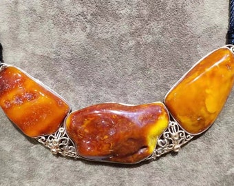 Historic Artisan 18k Gold and Amber Necklace