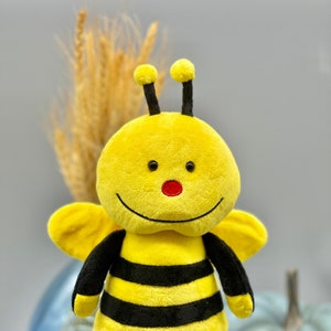 Bumble bee plush, Birthday favors, Kindergarten Start Gift, Handmade Plush Doll, Mommy to bee, Baby Showers favors, Gender party