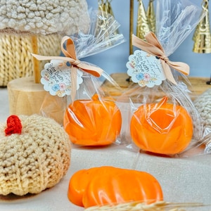PUMPKİN scented SOAP favors, Pumpkin Spice favor, baby Boy or Girl shower favors, Pumpkin Soap Wedding bridal shower favors, Halloween gifts