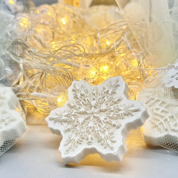 Pearl silvery Snowflakes Custom SOAP favors, Christmas party gifts,Winter baby shower favors ,Holiday Gifts, bridal shower , wedding gifts