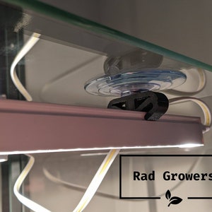 Led grow store light under cabinet